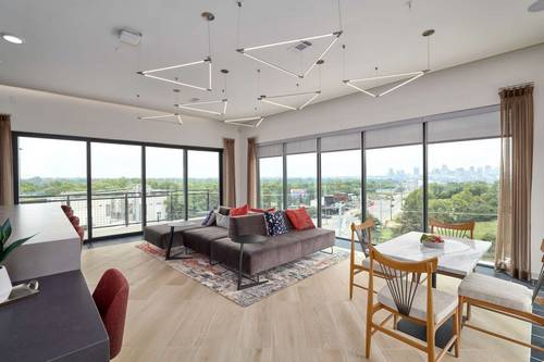 Sky Lounge